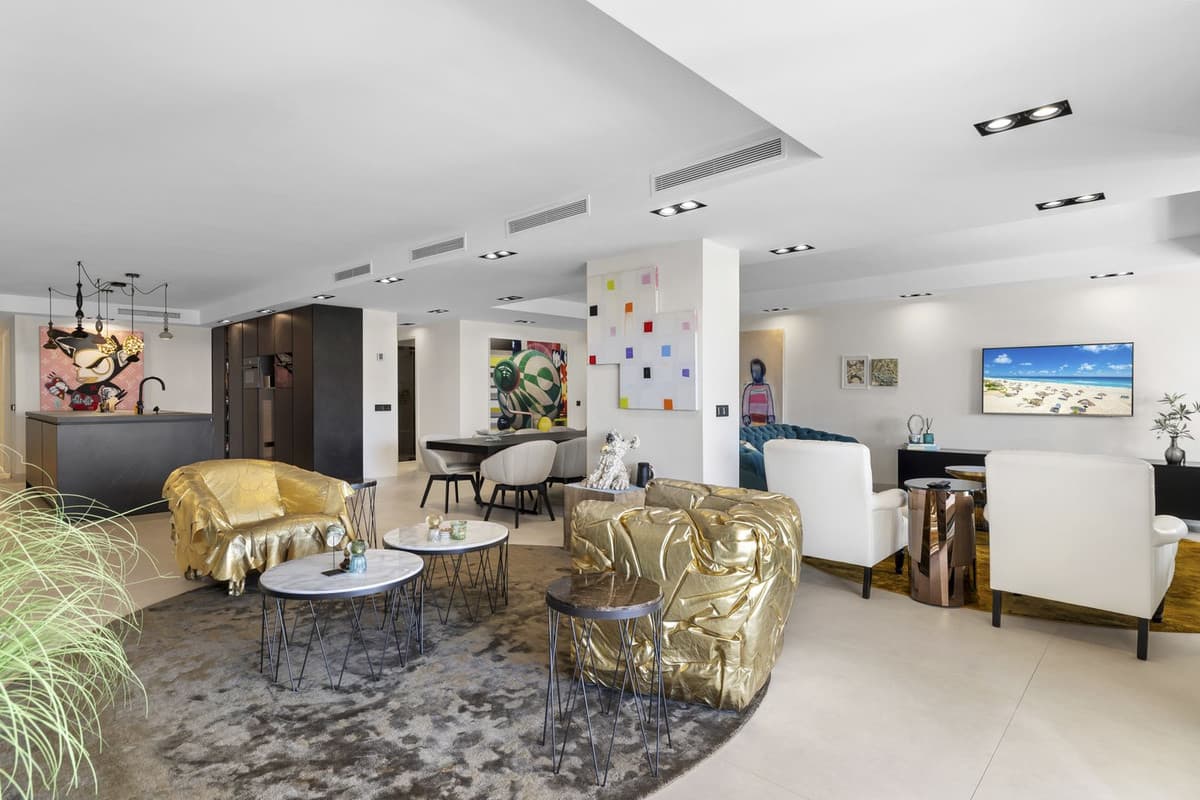 Middle Floor Apartment in Puerto Banús — photo 9 of 10