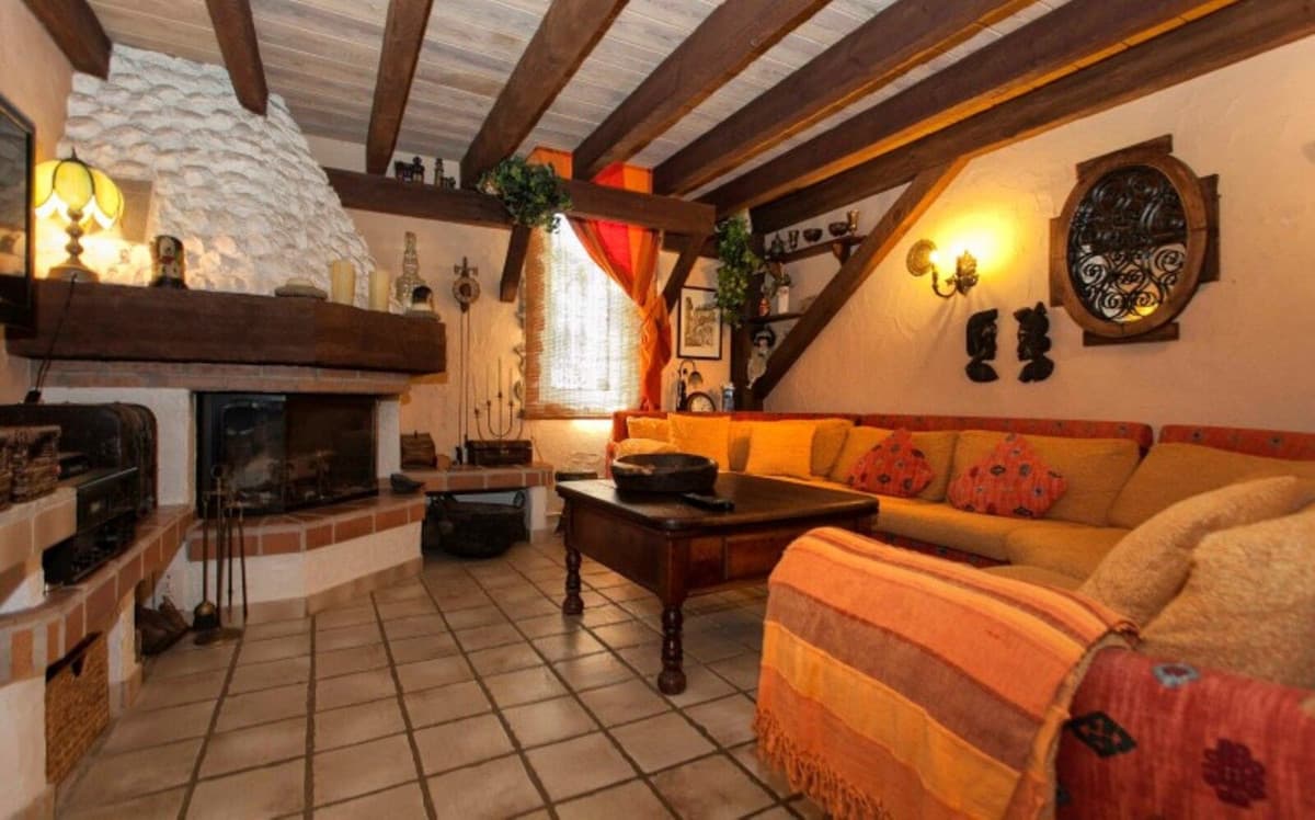 Detached Villa in Cerros del Aguila — photo 7 of 10
