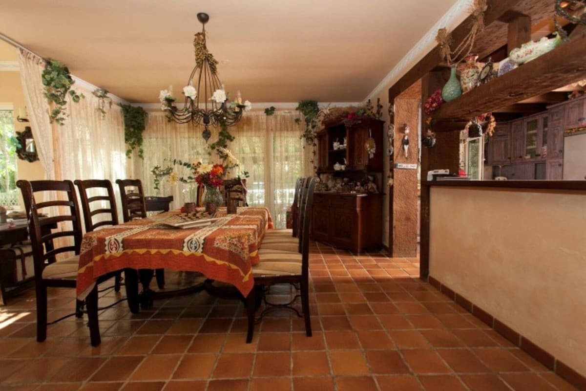 Detached Villa in Cerros del Aguila — photo 8 of 10