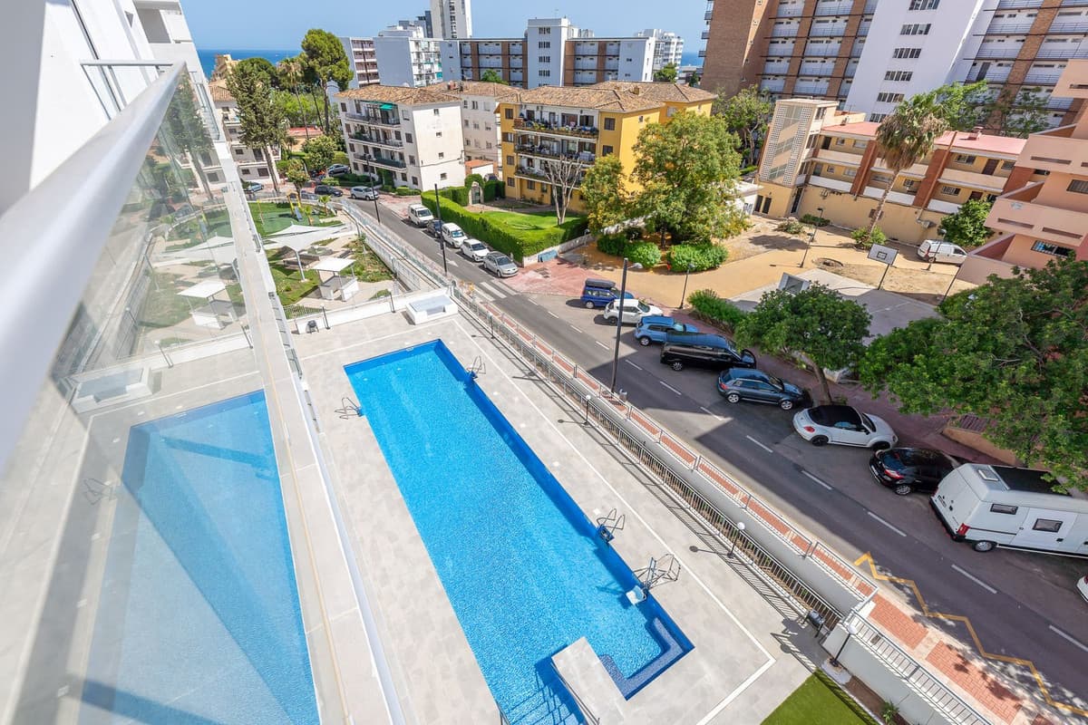 Middle Floor Apartment in Benalmadena — photo 3 of 10