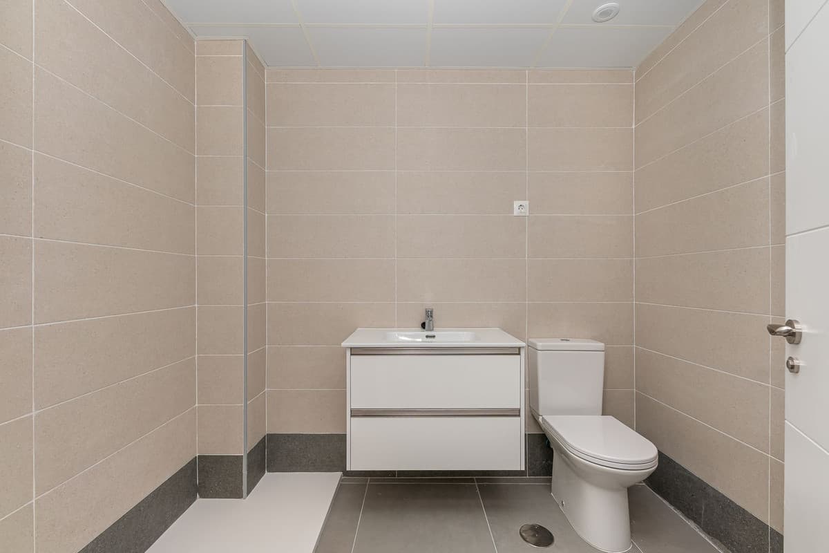 Middle Floor Apartment in Benalmadena — photo 8 of 10