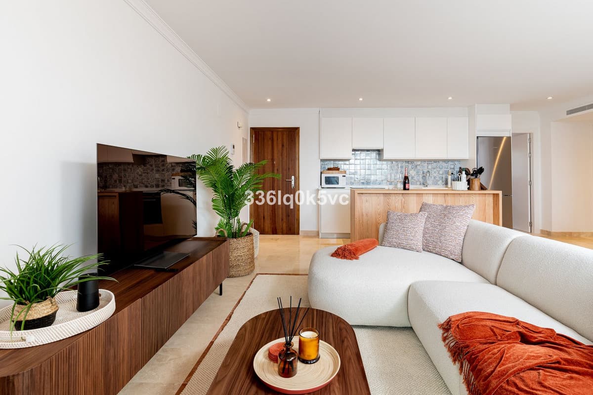 Ground Floor Apartment in Benahavís — photo 5 of 10
