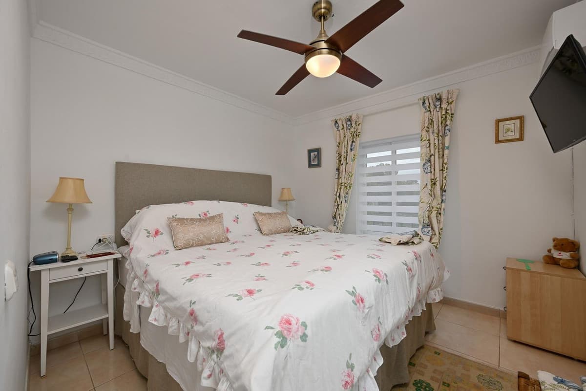 Detached Villa in Alhaurín el Grande — photo 7 of 10