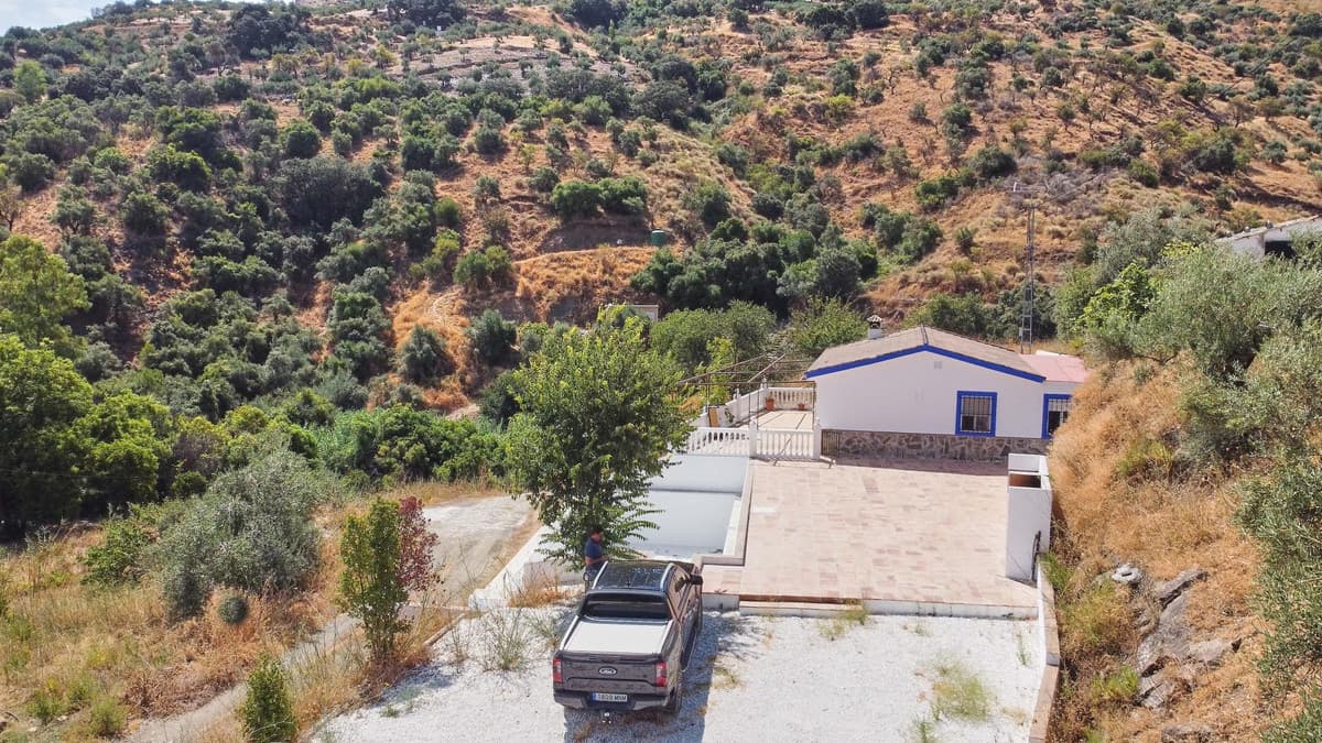 Land in Guaro — photo 3 of 10