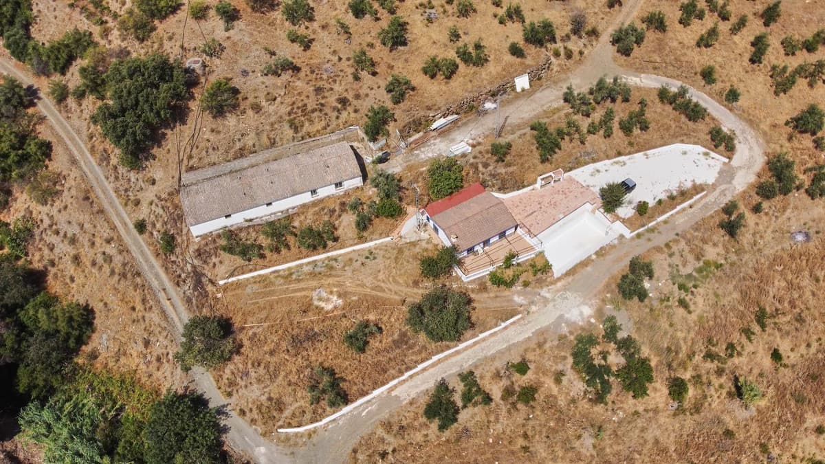 Land in Guaro — photo 4 of 10