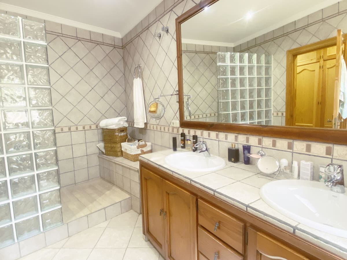 Detached Villa in Elviria — photo 6 of 10