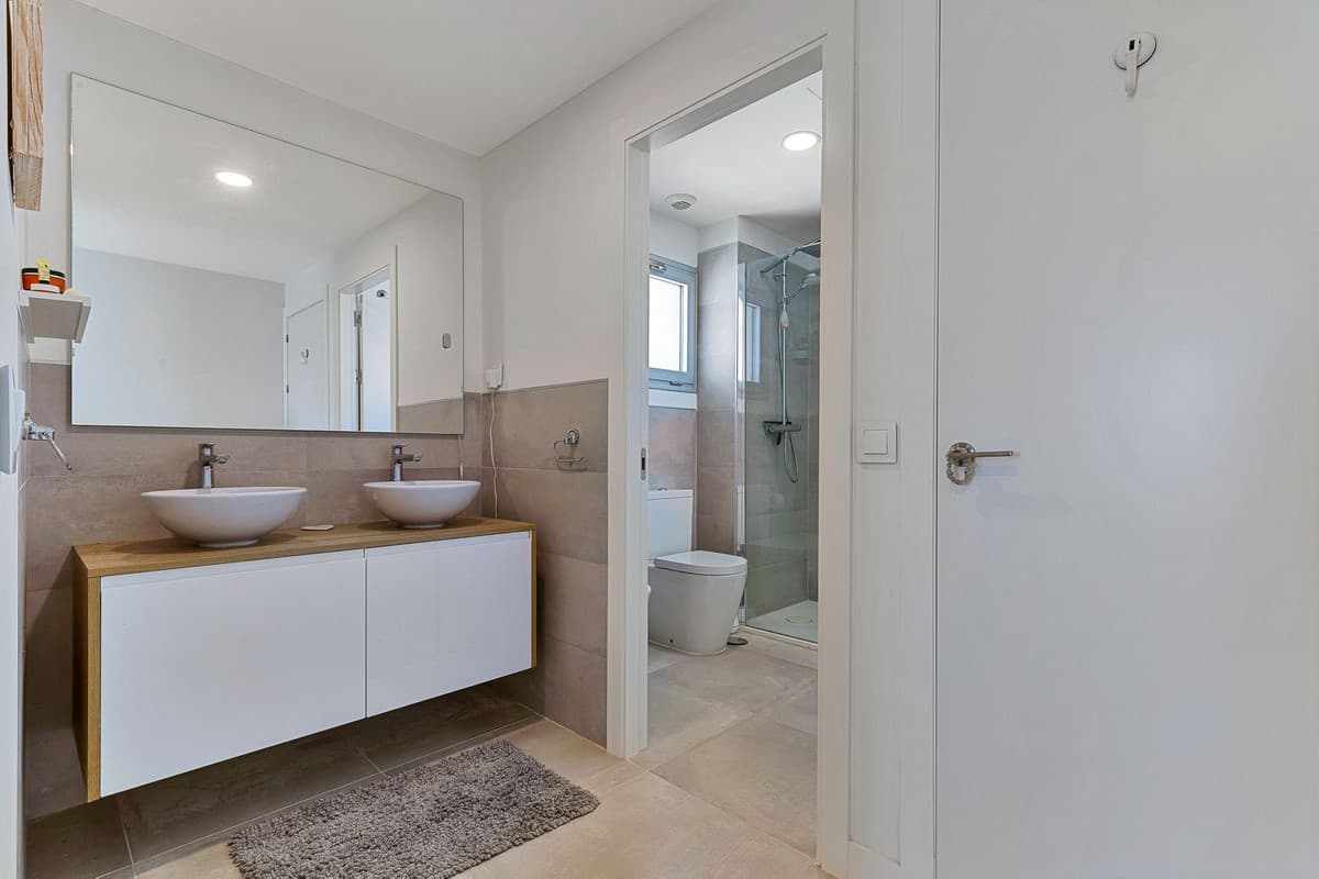 Middle Floor Apartment in Fuengirola — photo 10 of 10