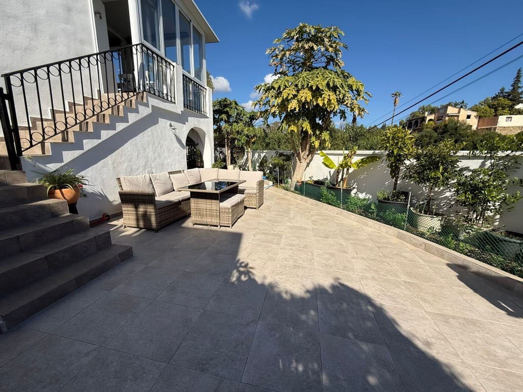 Townhouse in Estepona — photo 2 of 10
