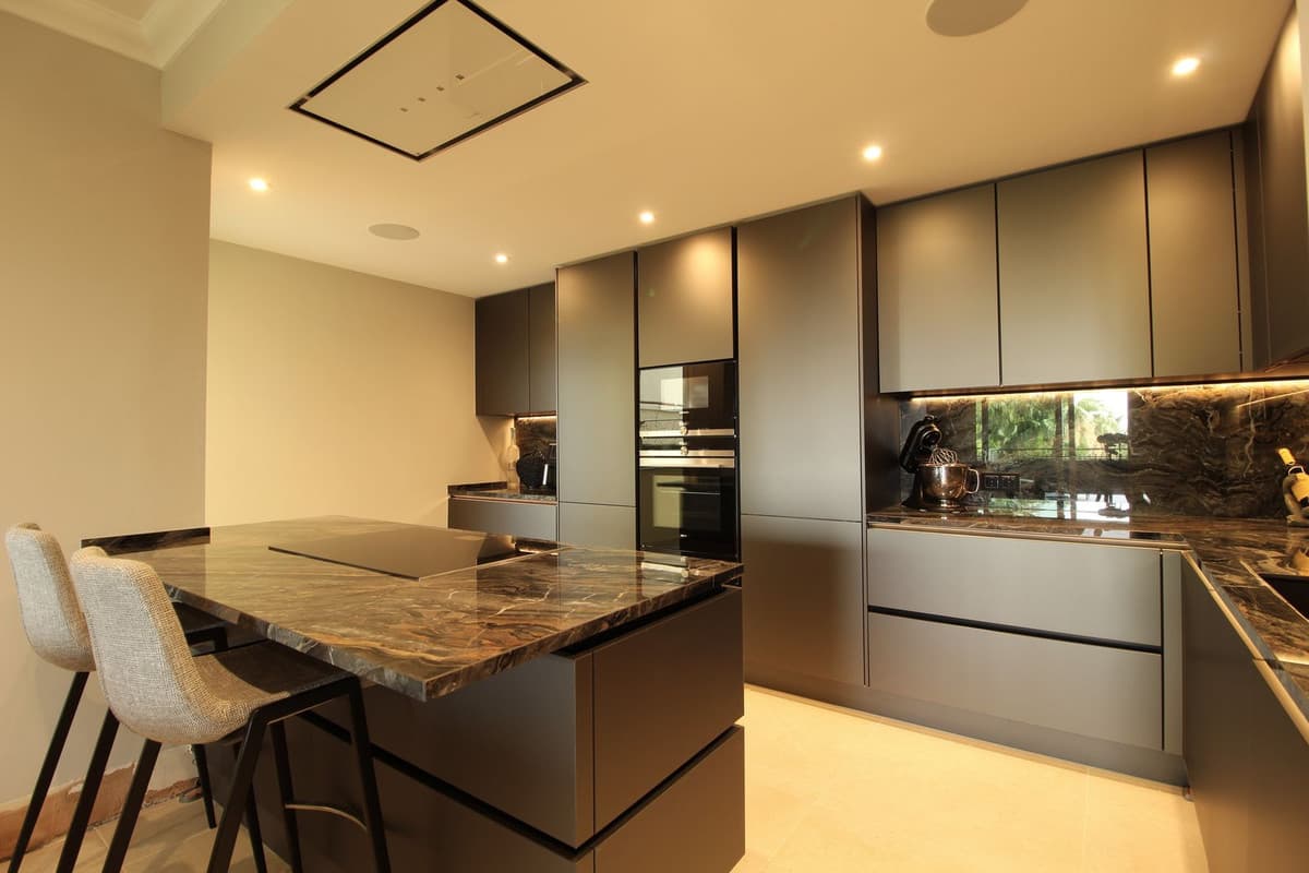 Ground Floor Apartment in Sierra Blanca — photo 3 of 10