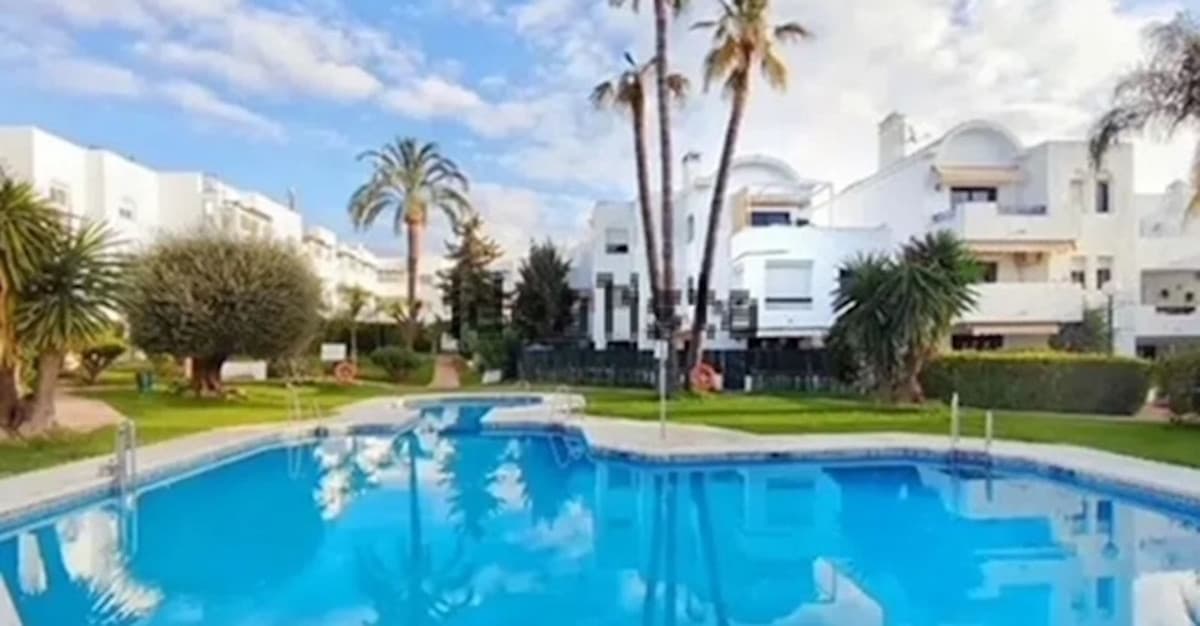 Ground Floor Apartment in Estepona — photo 1 of 10