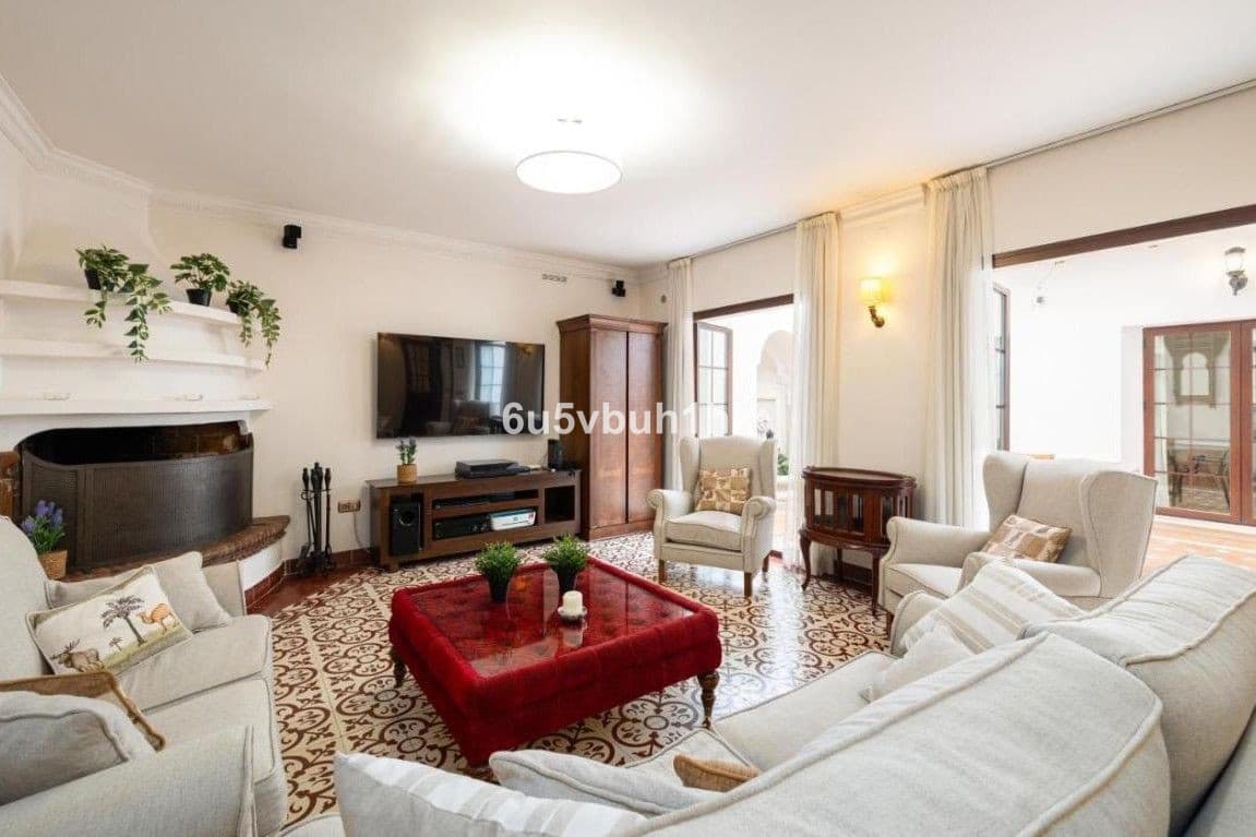 Townhouse in Fuengirola — photo 3 of 10