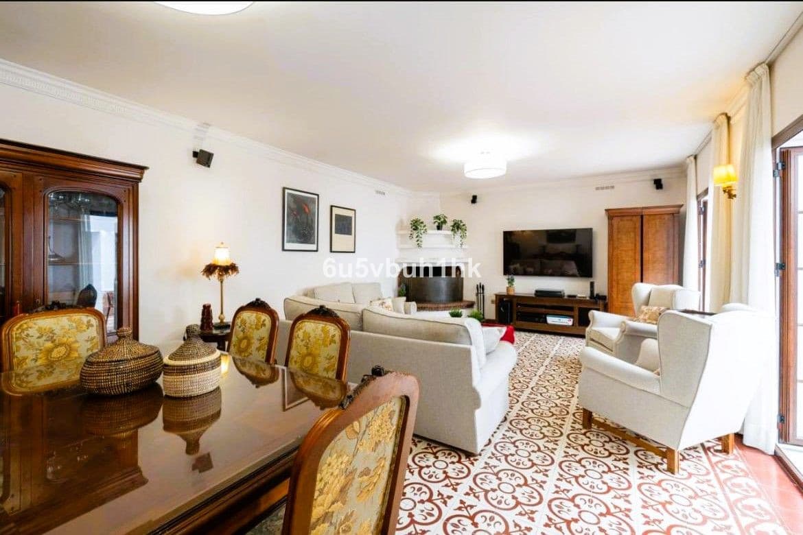 Townhouse in Fuengirola — photo 5 of 10