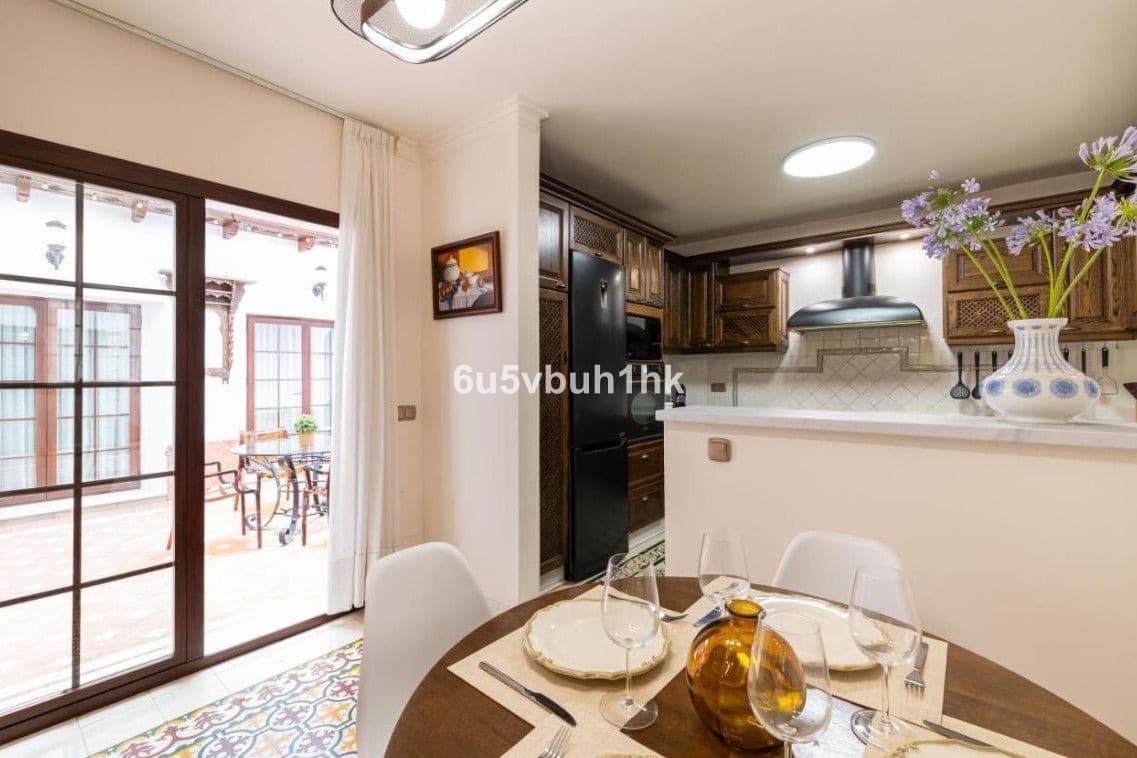 Townhouse in Fuengirola — photo 8 of 10