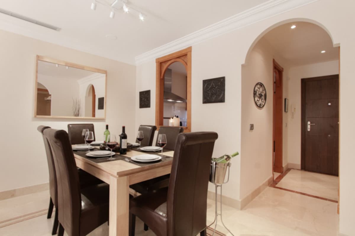 Ground Floor Apartment in Nueva Andalucía — photo 2 of 10
