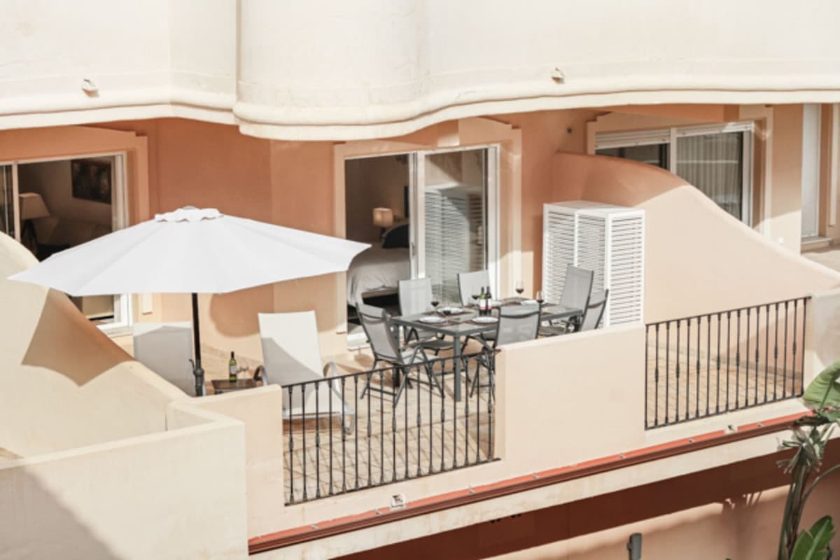 Ground Floor Apartment in Nueva Andalucía — photo 3 of 10