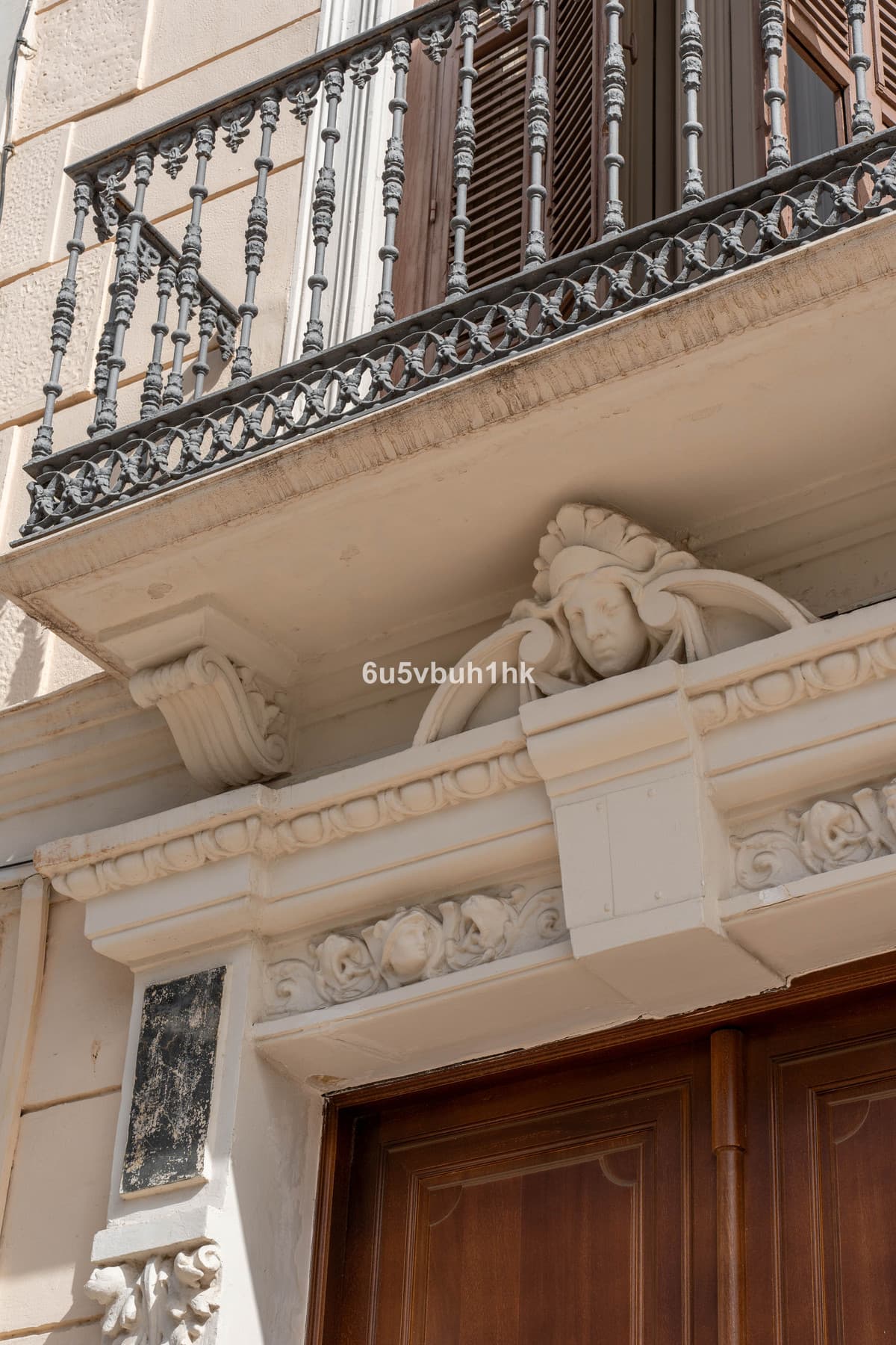 Ground Floor Apartment in Málaga — photo 1 of 10