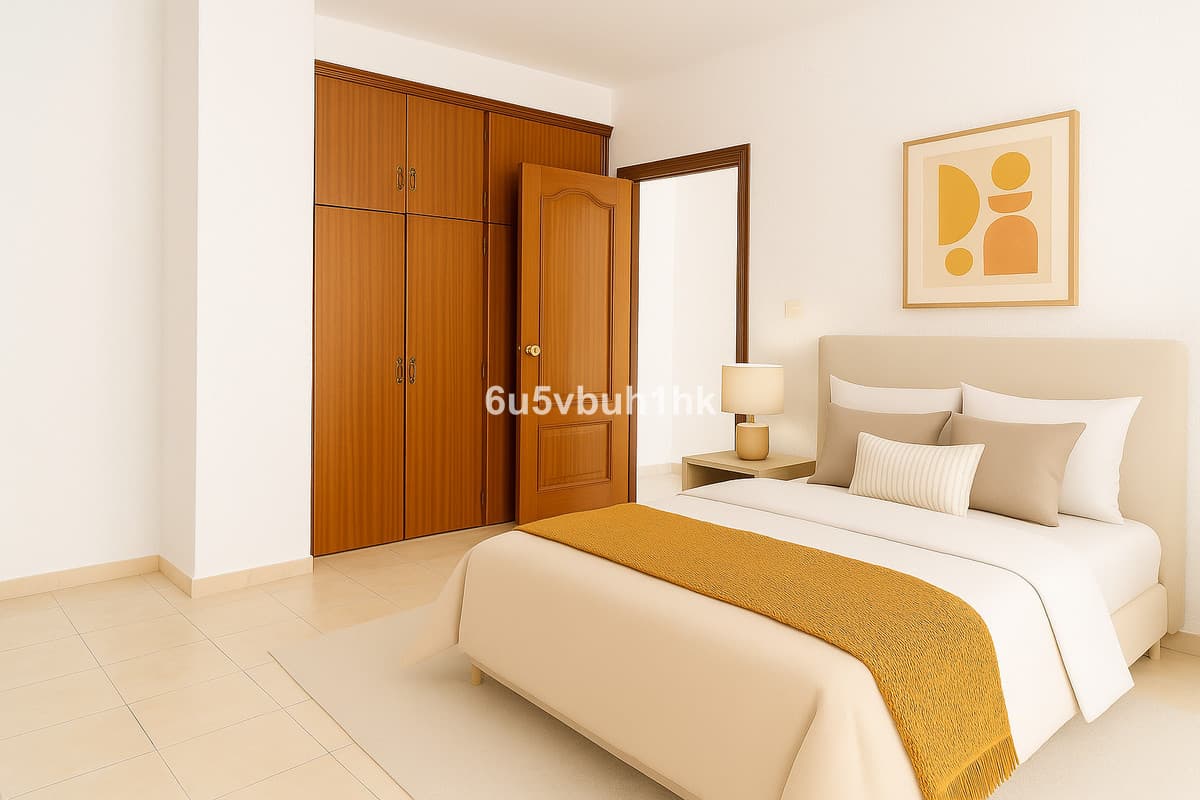 Ground Floor Apartment in Málaga — photo 7 of 10