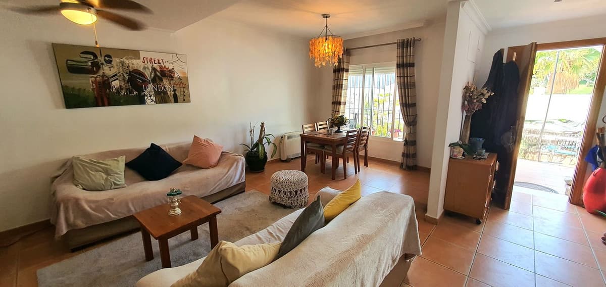 Townhouse in Fuengirola — photo 6 of 10