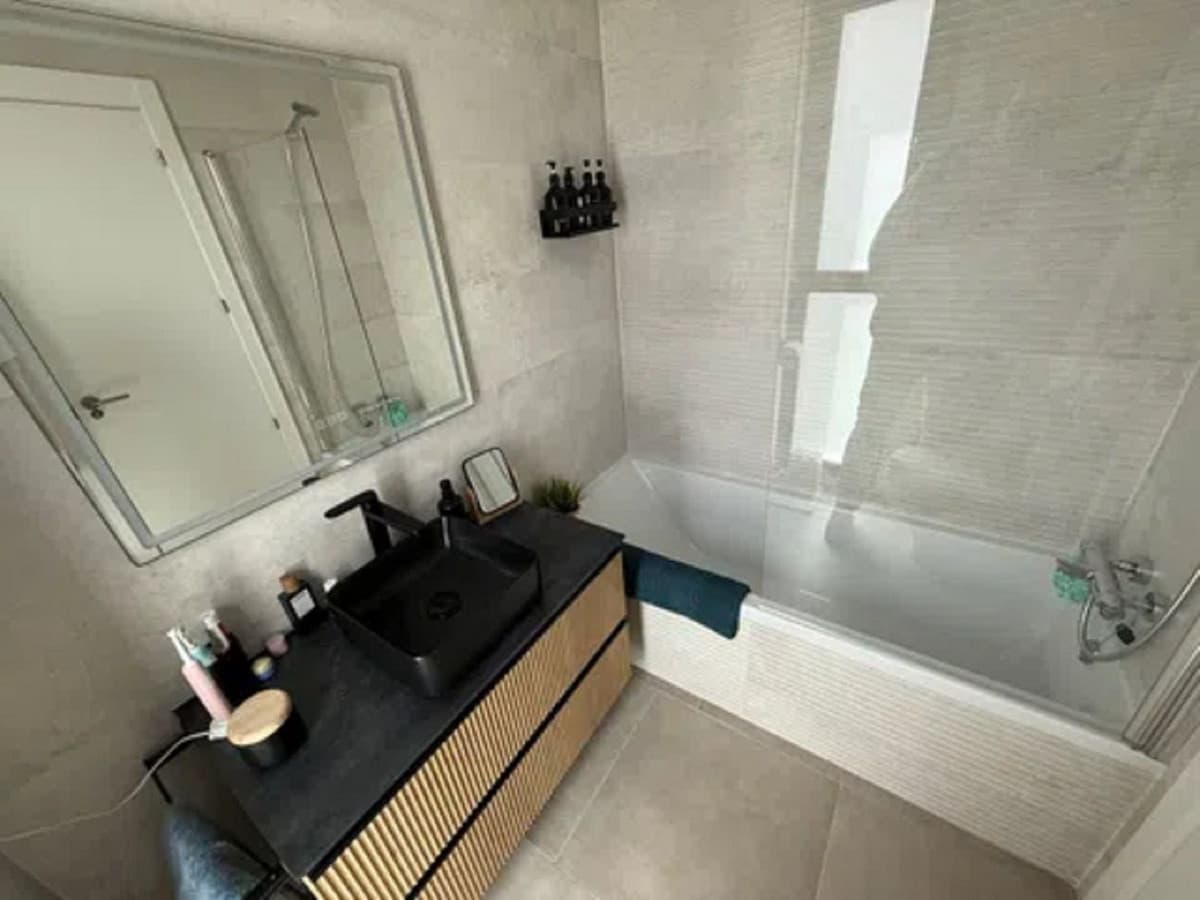 Middle Floor Apartment in Los Pacos — photo 4 of 10