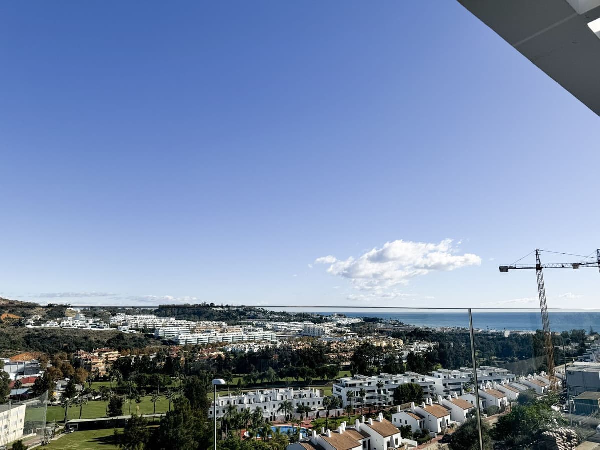 Middle Floor Apartment in La Cala de Mijas — photo 1 of 10