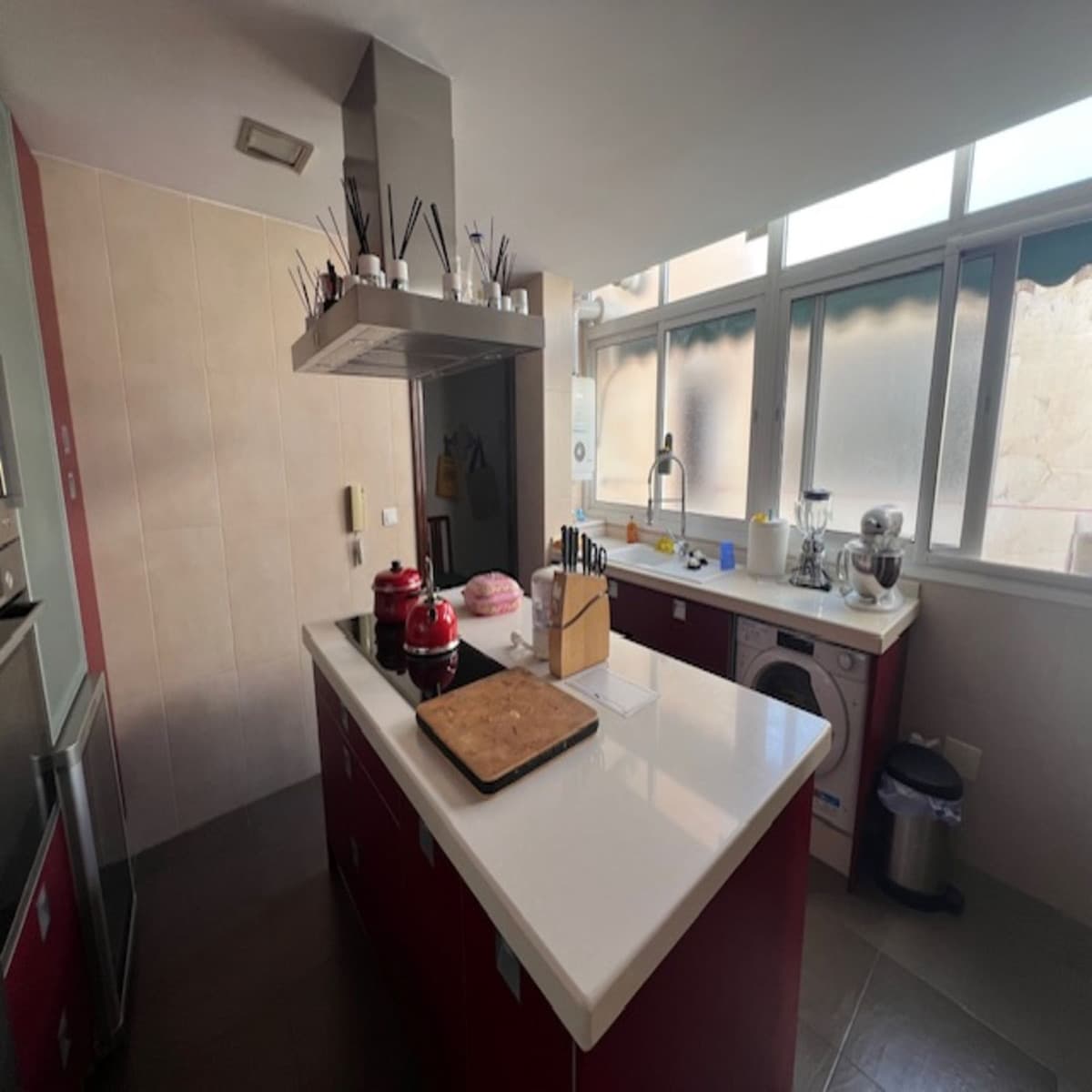 Middle Floor Apartment in La Trinidad — photo 3 of 10
