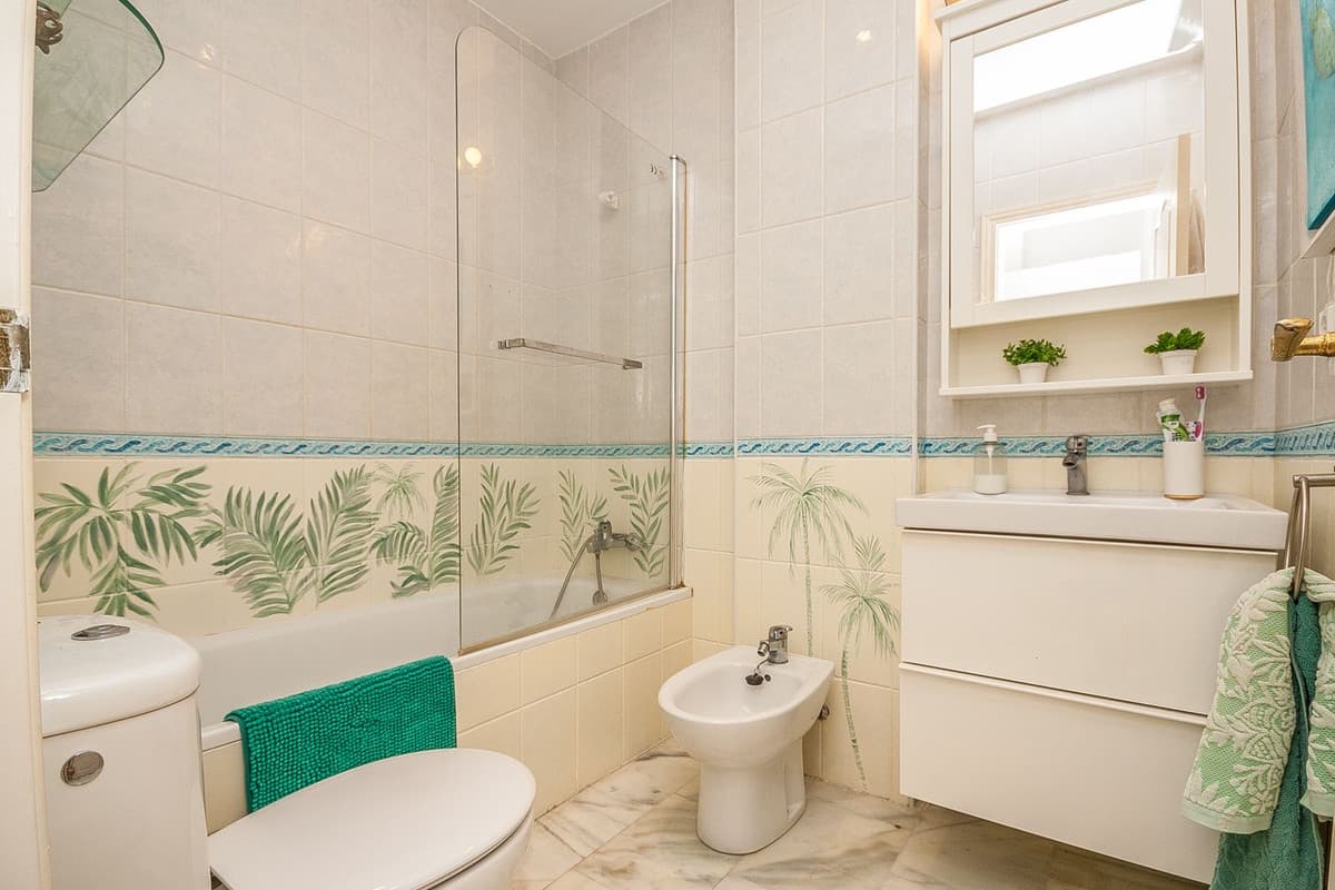 Middle Floor Apartment in Cabopino — photo 5 of 10