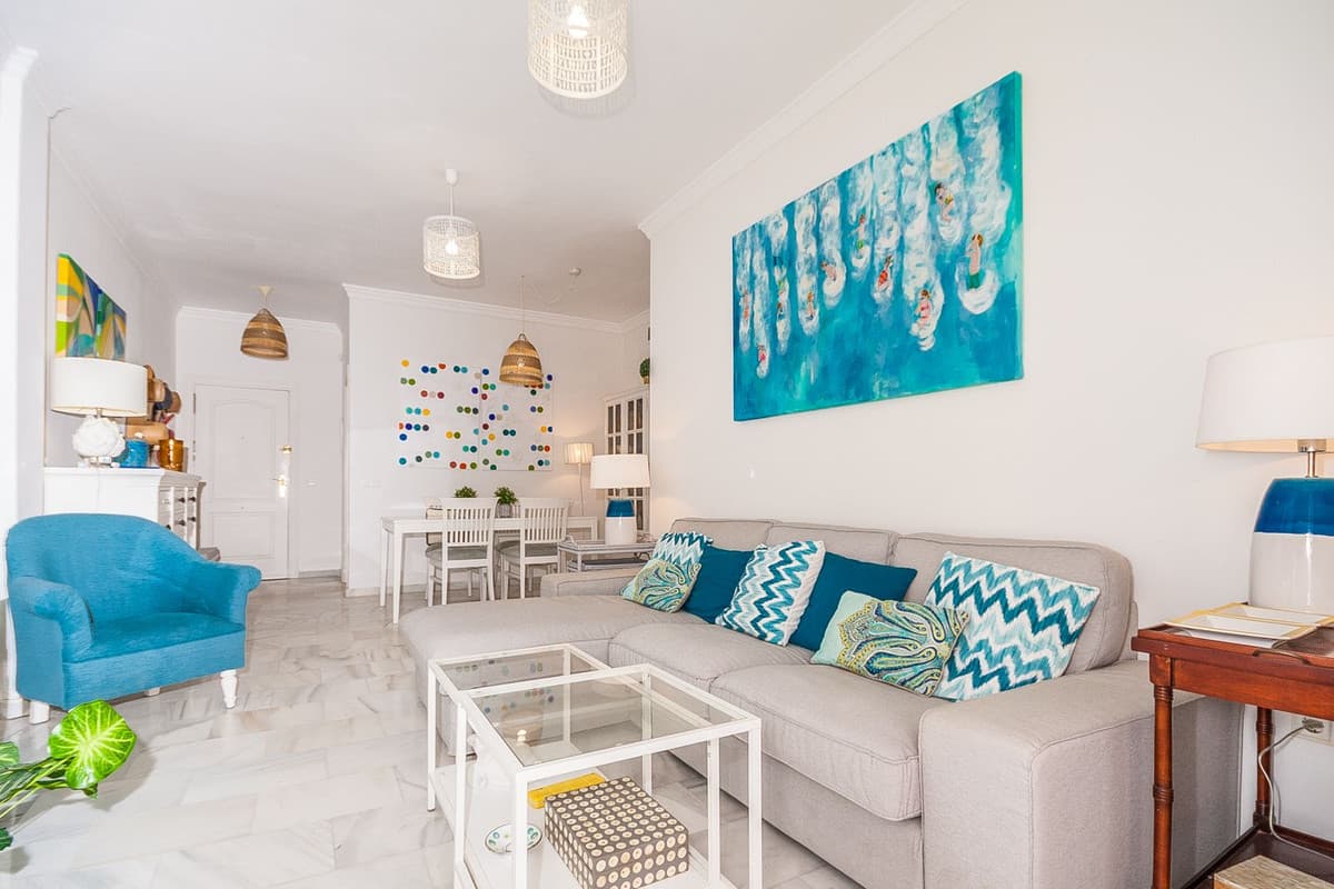 Middle Floor Apartment in Cabopino — photo 9 of 10