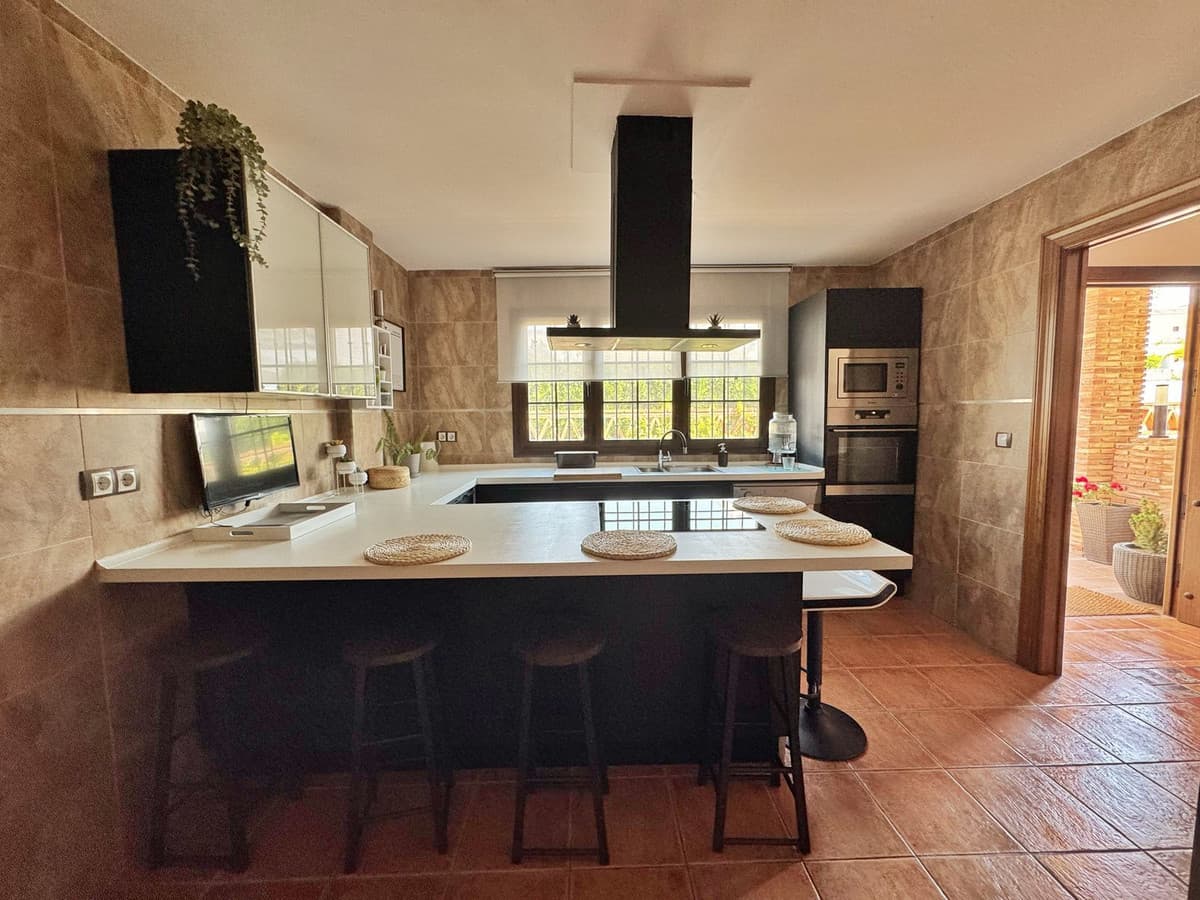 Detached Villa in Sierrezuela — photo 10 of 10