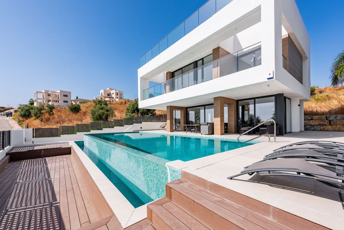 Detached Villa in Estepona — photo 3 of 10