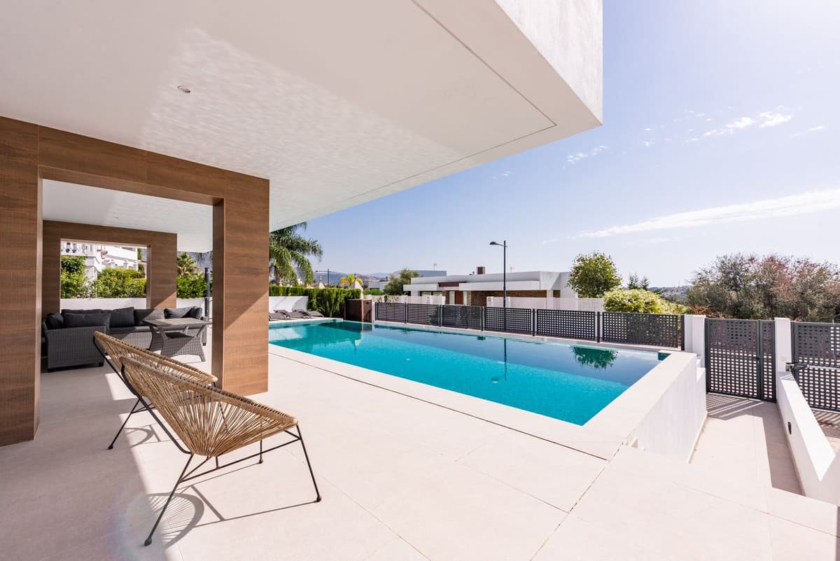 Detached Villa in Estepona — photo 5 of 10