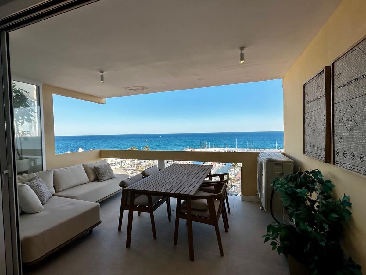 Middle Floor Apartment in Marbella — photo 7 of 10