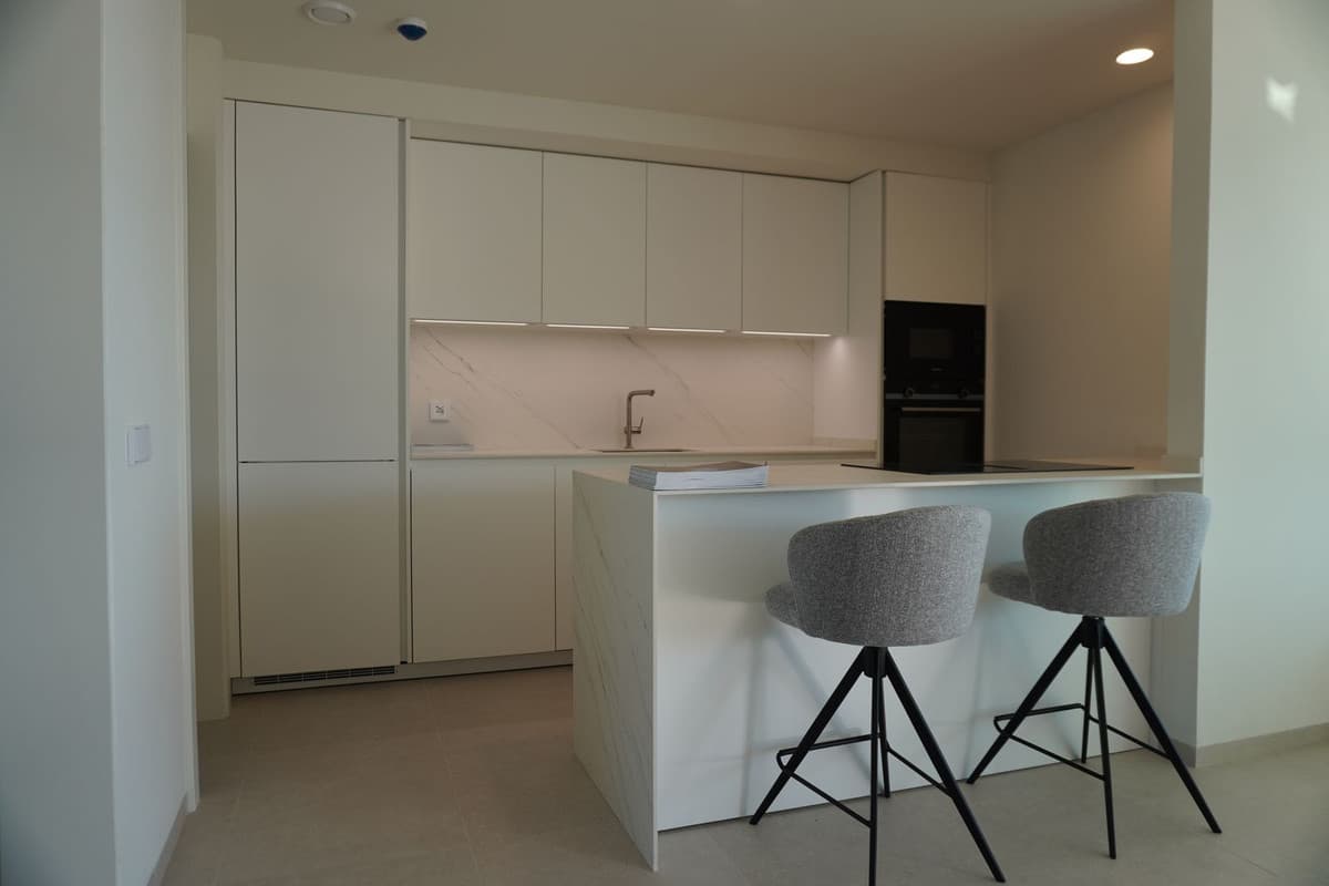Middle Floor Apartment in La Quinta — photo 4 of 10