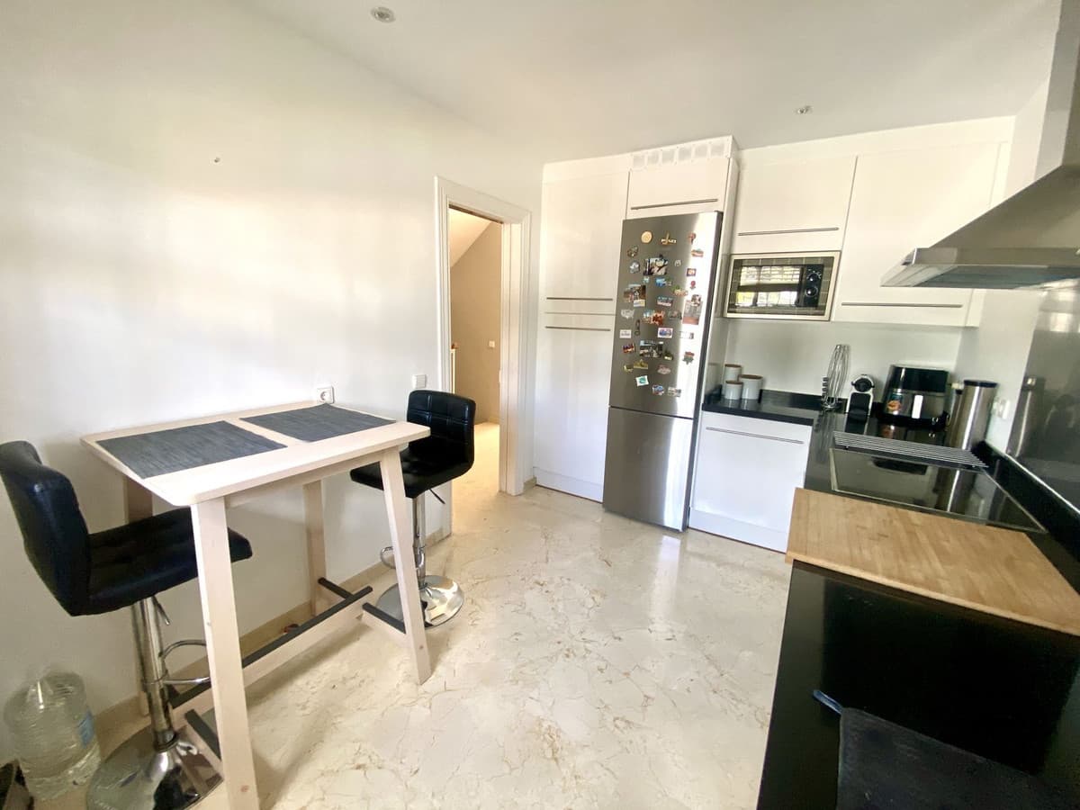Townhouse in Estepona — photo 10 of 10