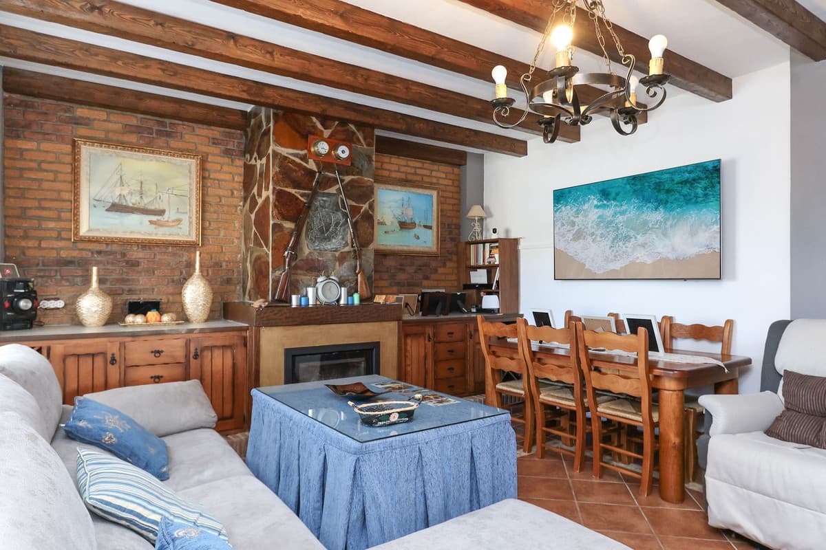 Detached Villa in Monda — photo 9 of 10