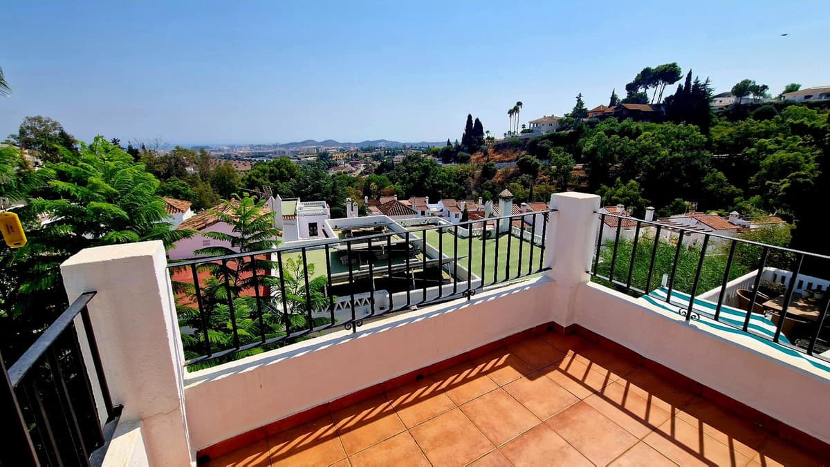 Townhouse in Mijas — photo 1 of 10
