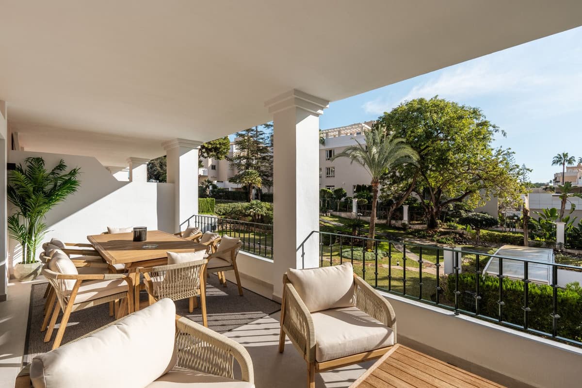 Penthouse Duplex in Nueva Andalucía — photo 1 of 10