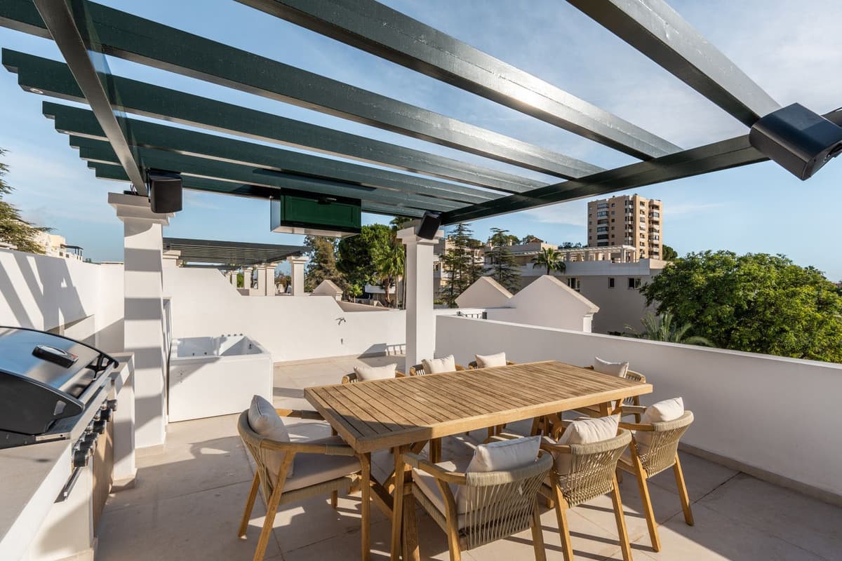 Penthouse Duplex in Nueva Andalucía — photo 5 of 10