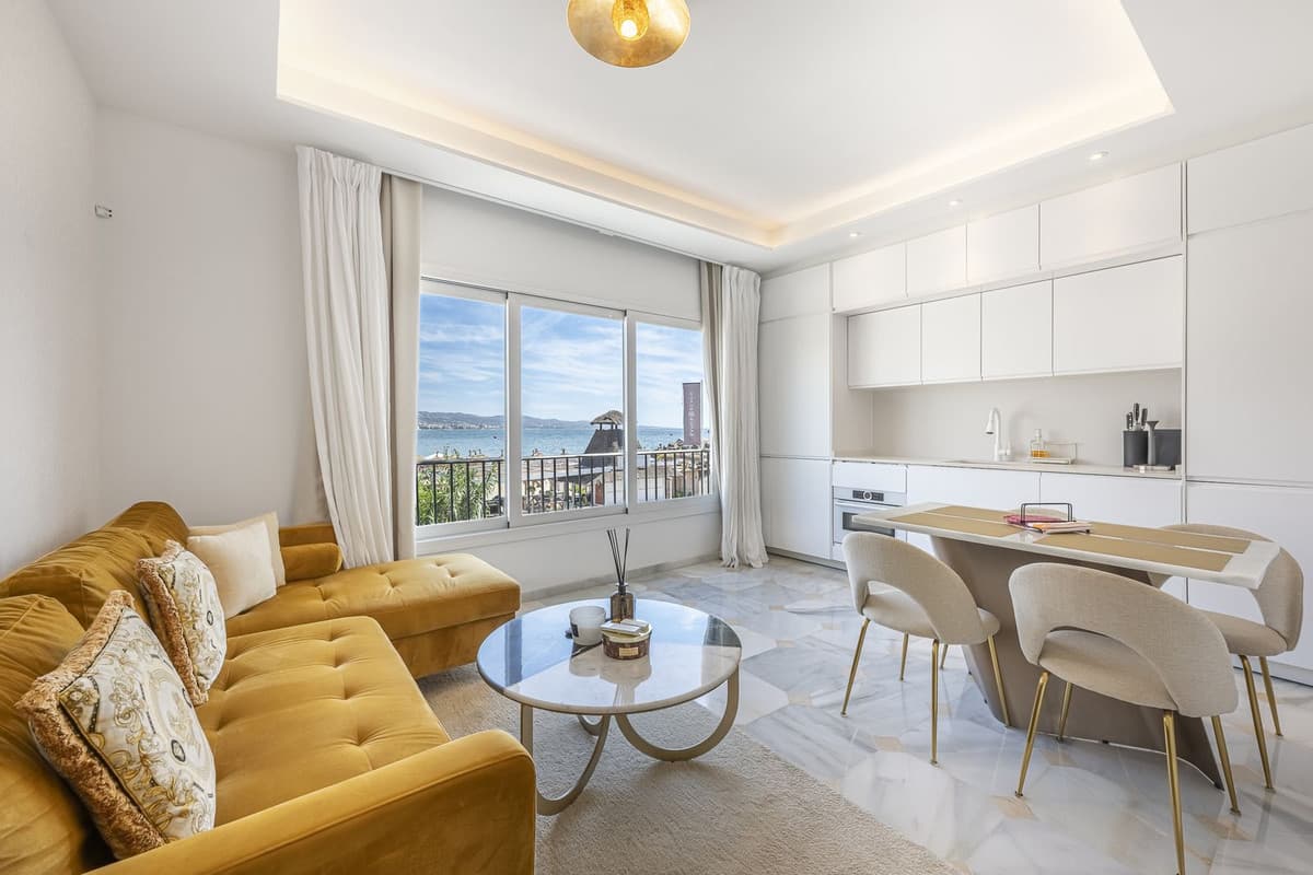 Top Floor Apartment in Puerto Banús — photo 2 of 10