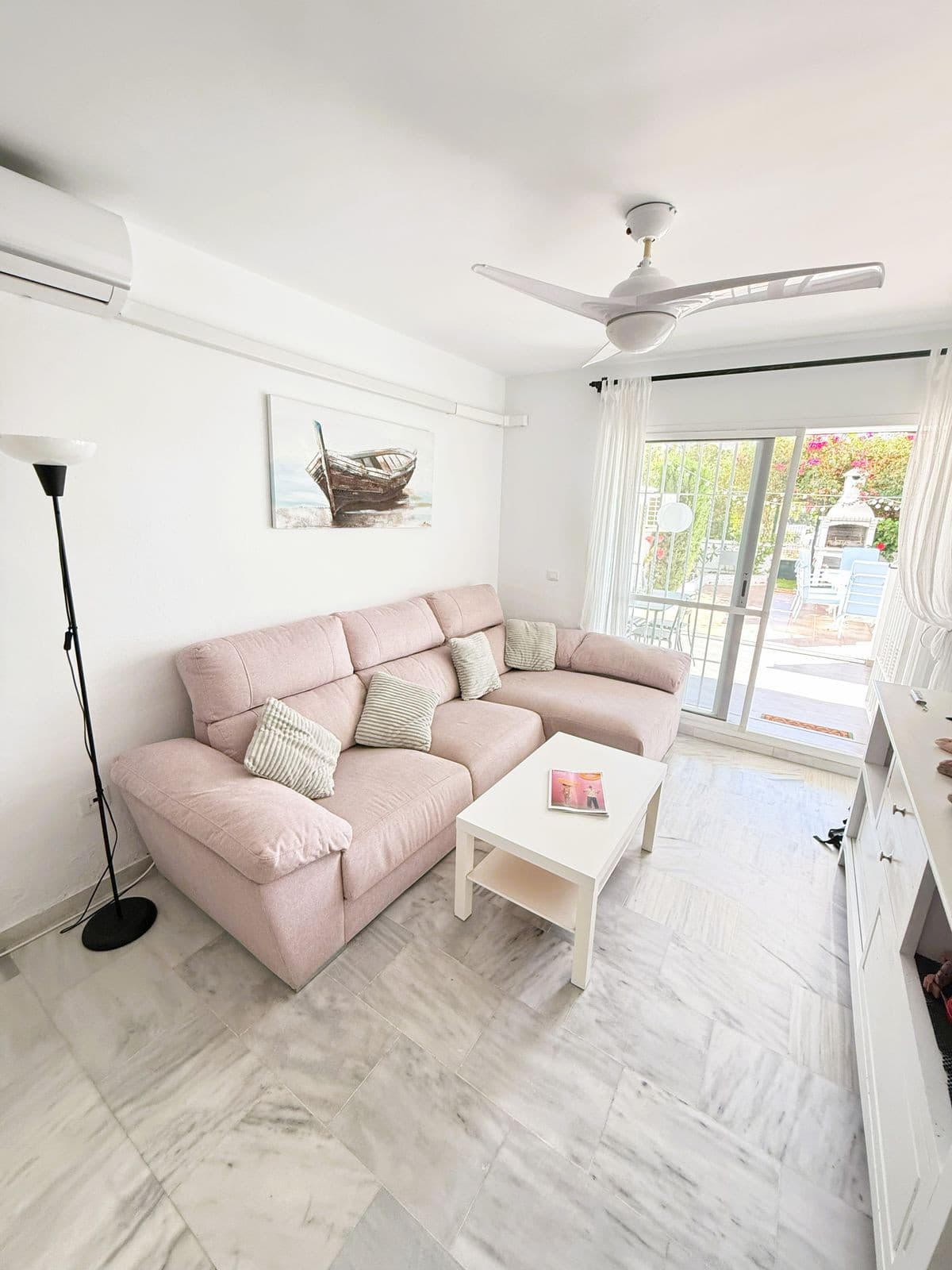 Ground Floor Apartment in Miraflores — photo 3 of 10