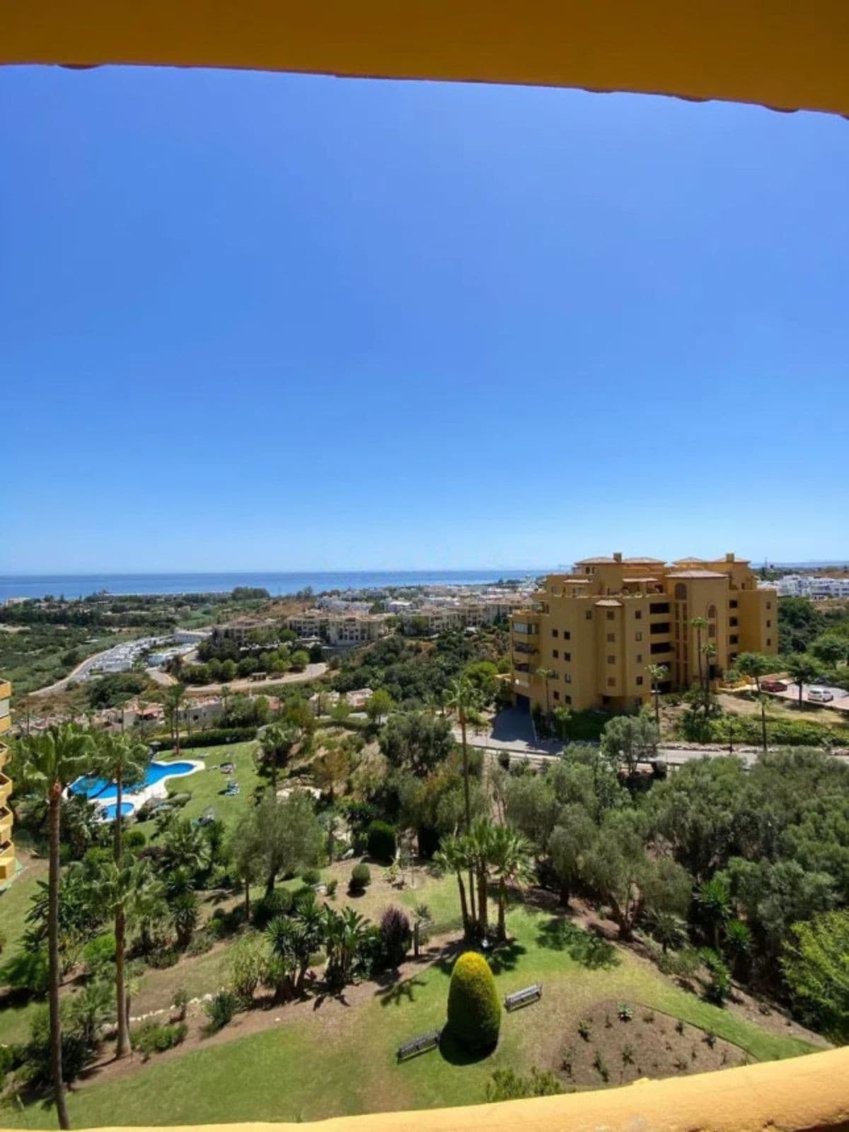 Penthouse Duplex in Estepona — photo 1 of 10