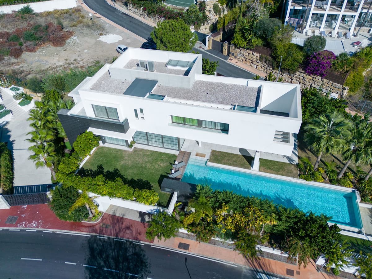 Detached Villa in Benahavís — photo 4 of 10