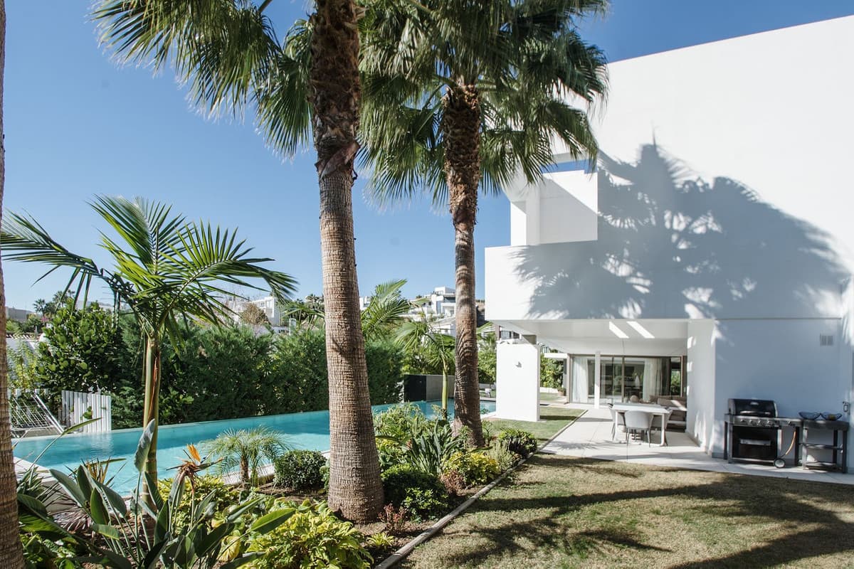Detached Villa in Benahavís — photo 9 of 10