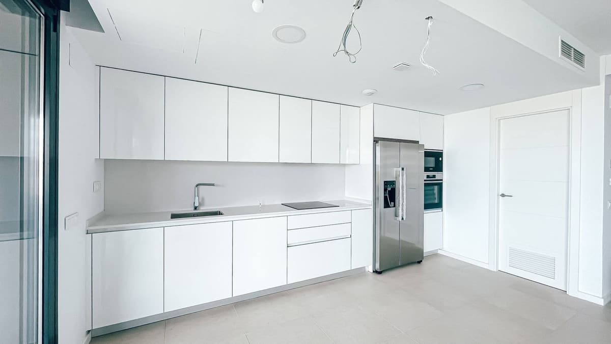 Middle Floor Apartment in Torremolinos — photo 7 of 10