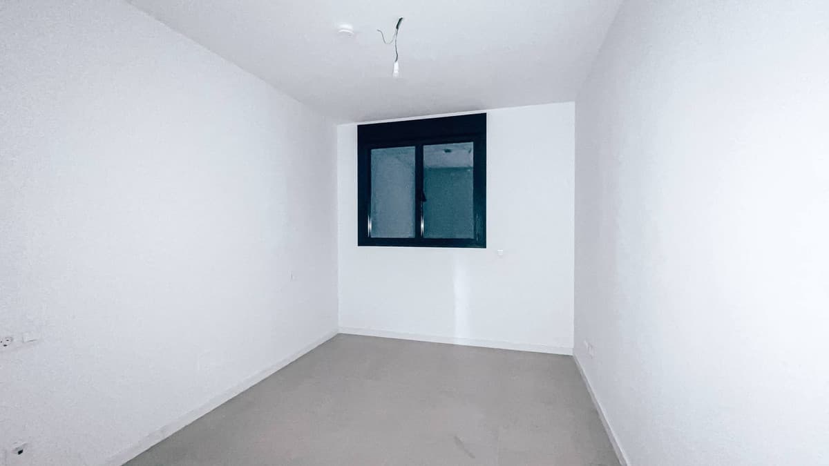 Middle Floor Apartment in Torremolinos — photo 10 of 10