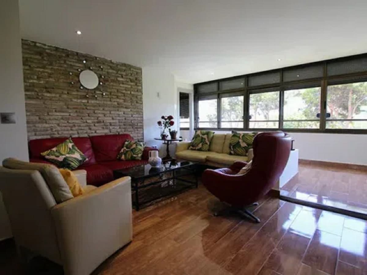 Middle Floor Apartment in Torremolinos — photo 2 of 10