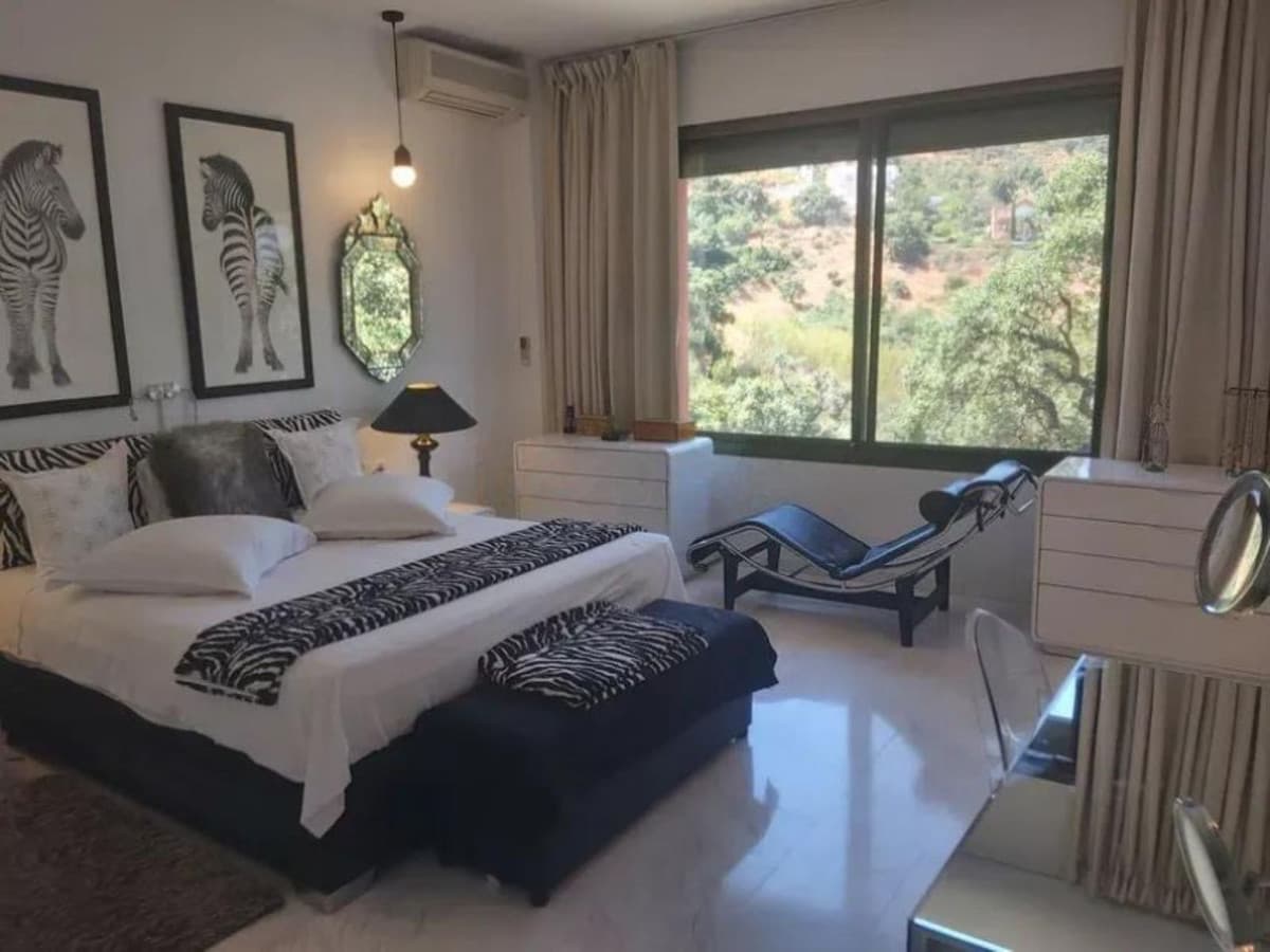 Middle Floor Apartment in Marbella — photo 6 of 10