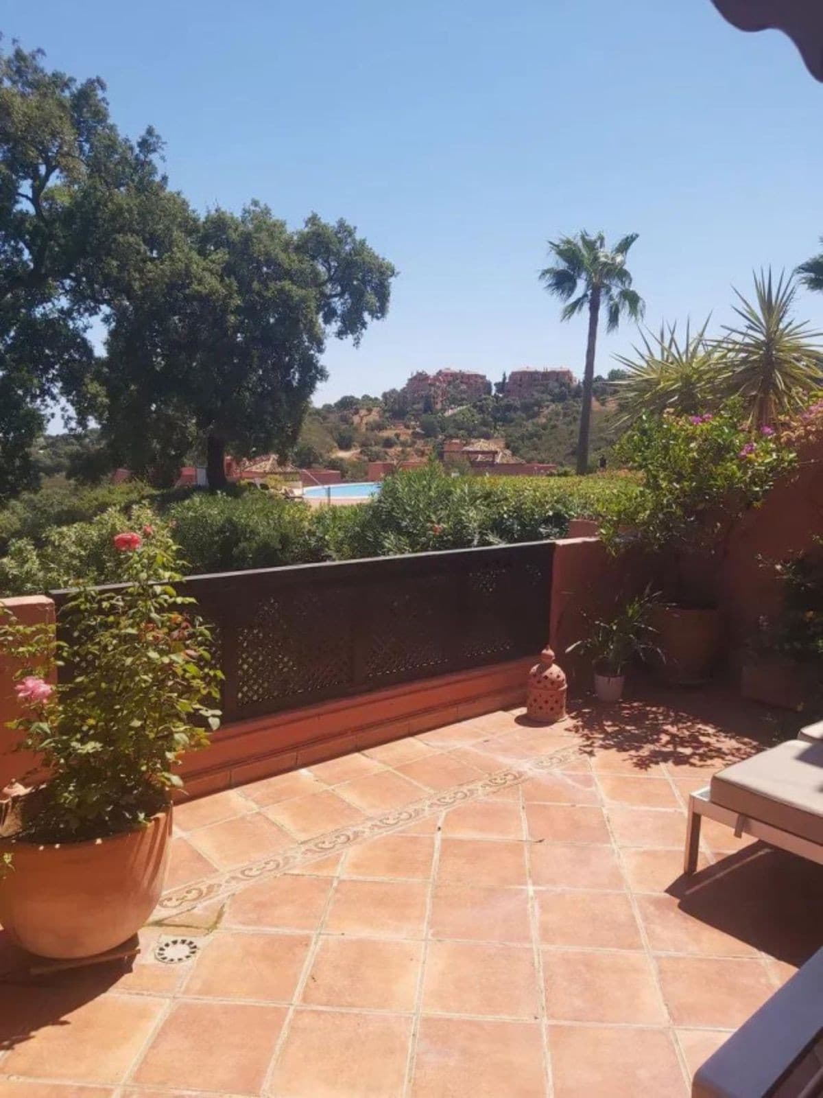 Middle Floor Apartment in Marbella — photo 10 of 10