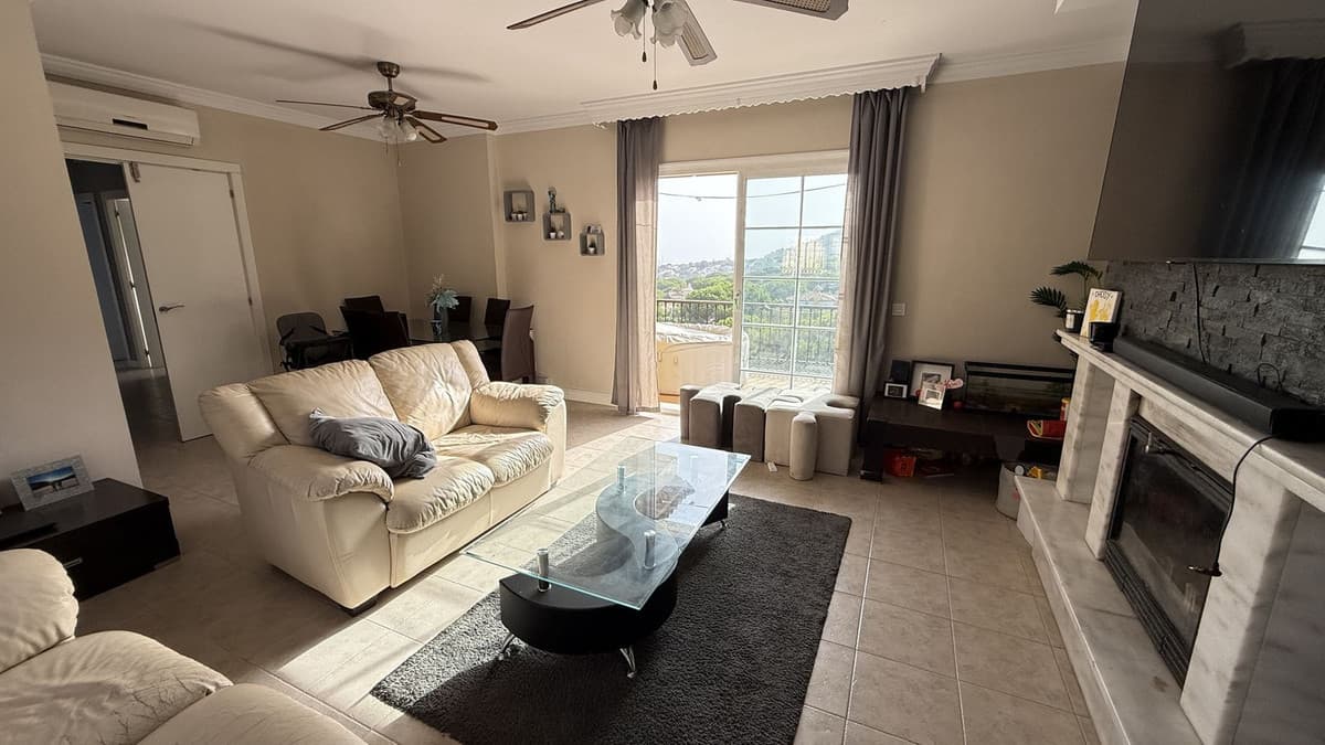 Detached Villa in Alhaurín de la Torre — photo 5 of 10
