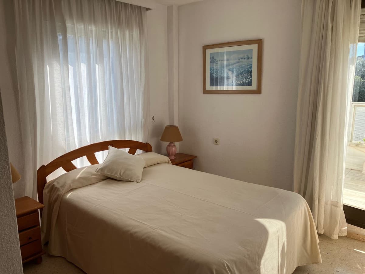 Penthouse Duplex in Elviria — photo 9 of 10
