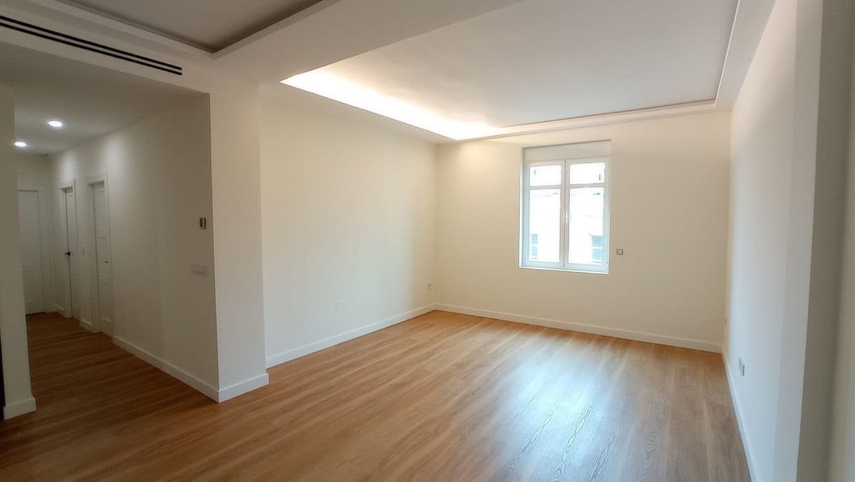 Middle Floor Apartment in Málaga Centro — photo 2 of 10